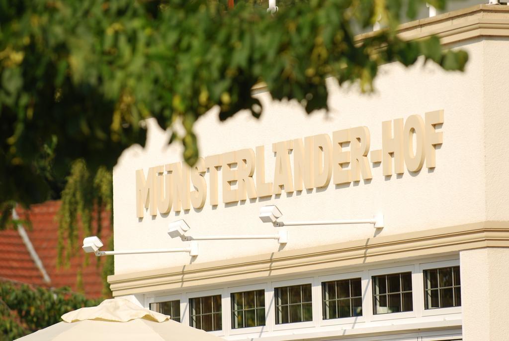 Muensterlaender Hof Hotel Cloppenburg Bagian luar foto