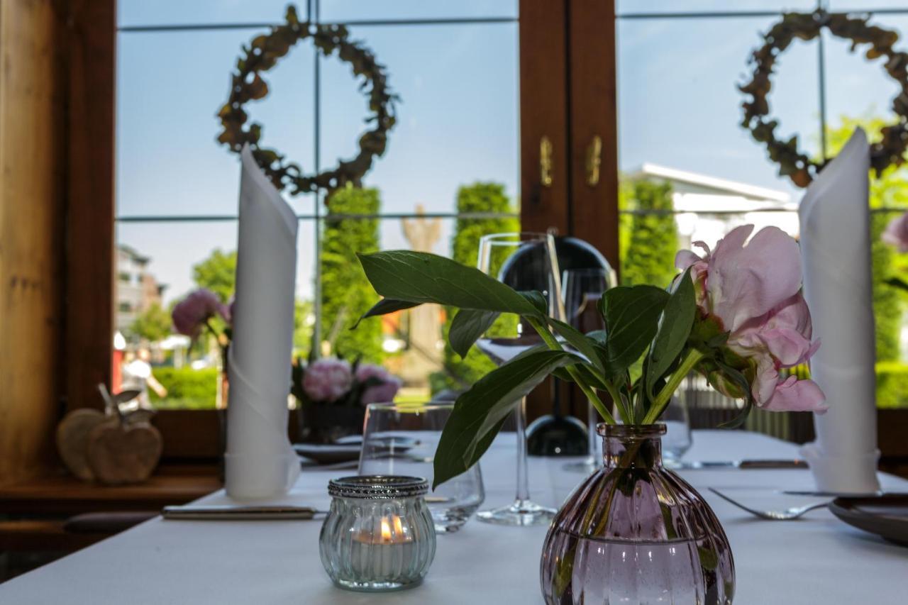 Muensterlaender Hof Hotel Cloppenburg Bagian luar foto