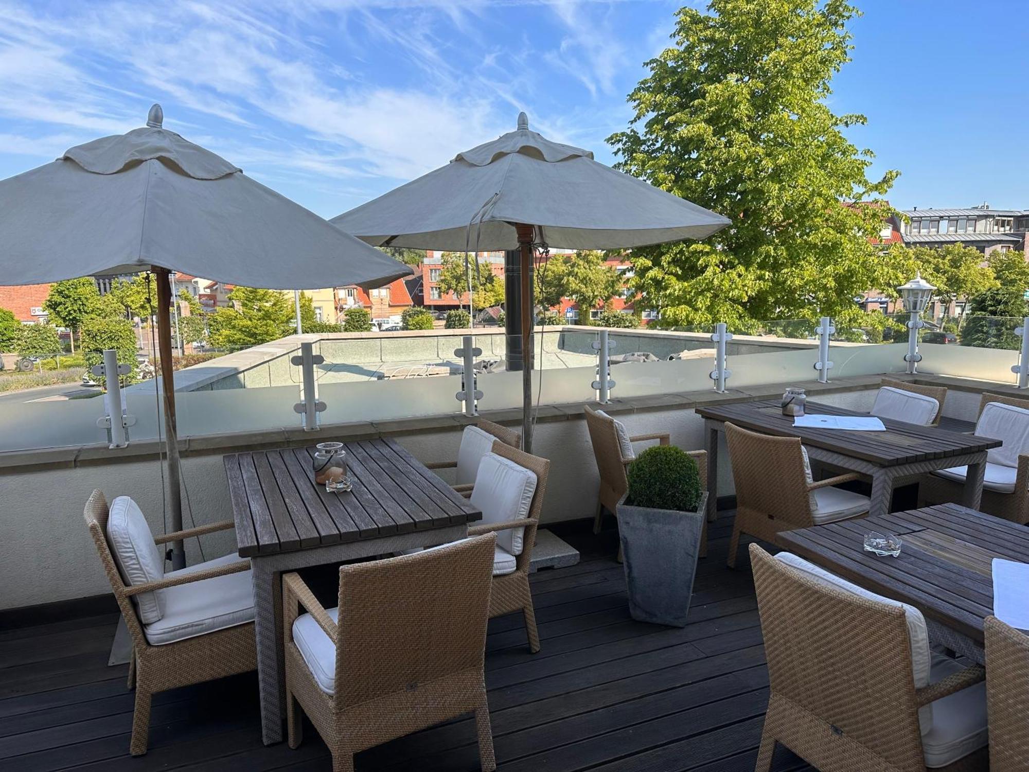Muensterlaender Hof Hotel Cloppenburg Bagian luar foto