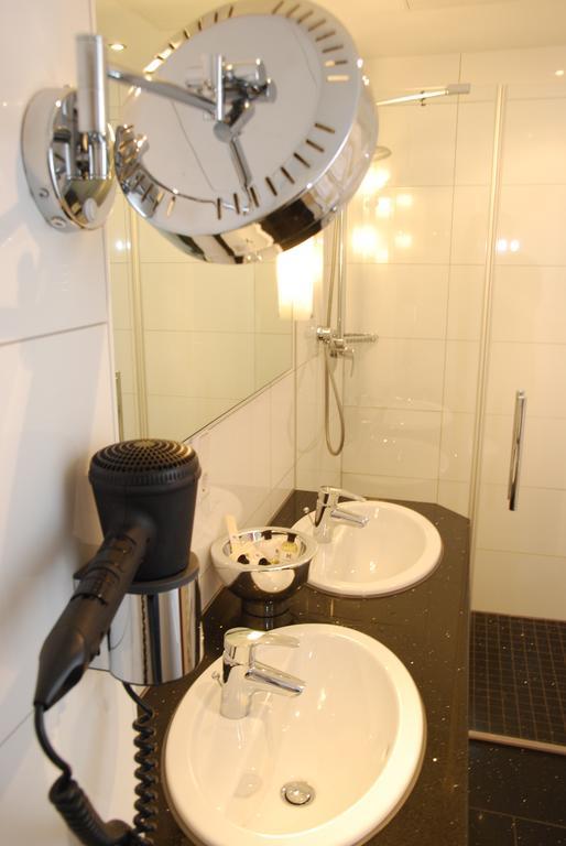 Muensterlaender Hof Hotel Cloppenburg Bagian luar foto